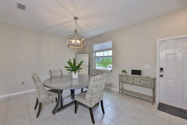 Building Photo - 9454 Channing Hill Dr
