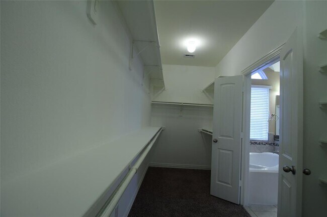 Building Photo - 26707 Sooty Tern Dr