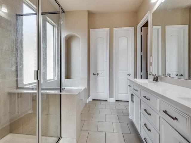 Building Photo - 4514 Periwinkle Dr