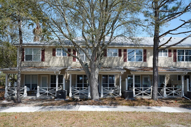 Building Photo - 437 Twin Lakes Ln