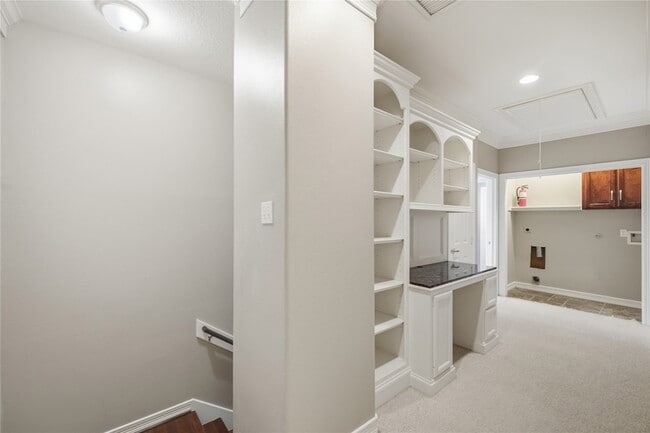 Building Photo - 1316 Cleburne St