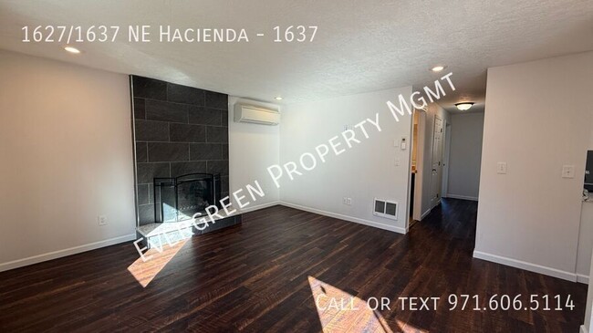 Building Photo - Modern 2BD/1.5BA Home with Fireplace, Deck...