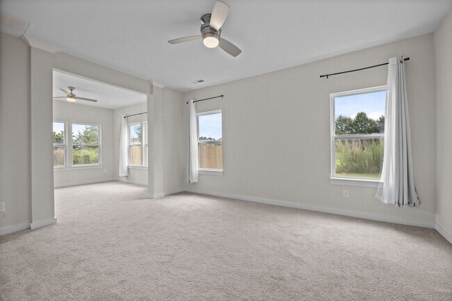 Building Photo - 217 Walker Grv Ln