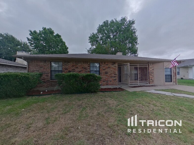 Building Photo - 7828 Texridge Dr