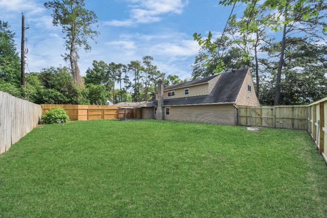Building Photo - 25603 Pine Acres Cir