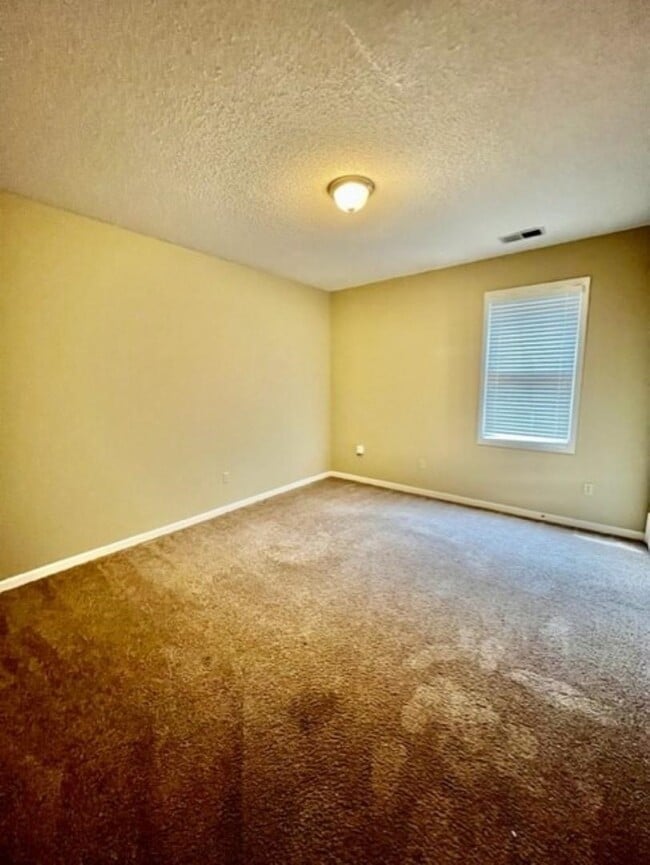 Building Photo - 1464 River Pine Dr