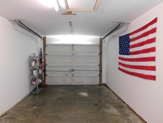 Building Photo - Nice Duplex in Havelock