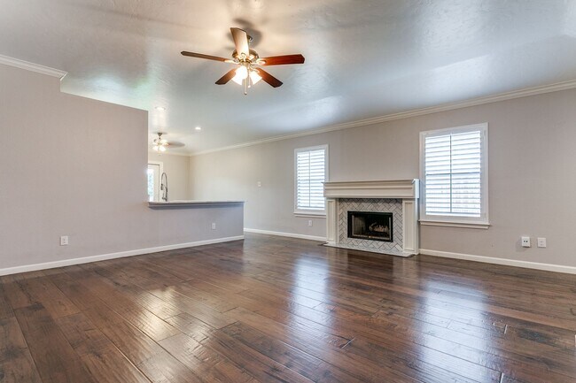 Building Photo - RENOVATED 3-BEDROOM IN PEBBLE OAK, NORTH EAST ISD