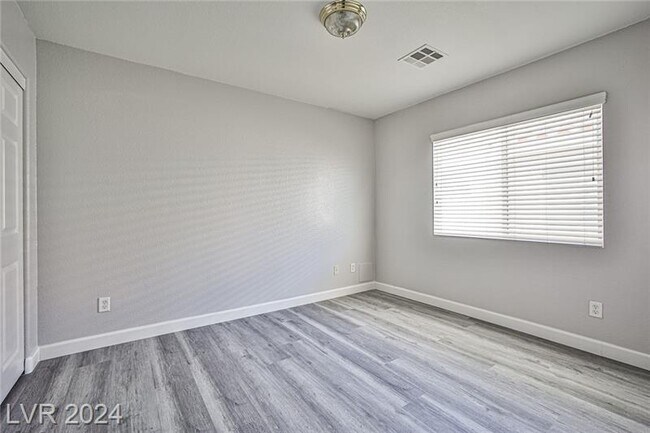 Building Photo - 6586 W Camero Ave