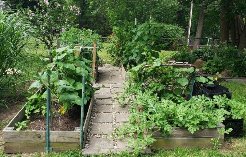 Building Photo - 1633 N Rogers St