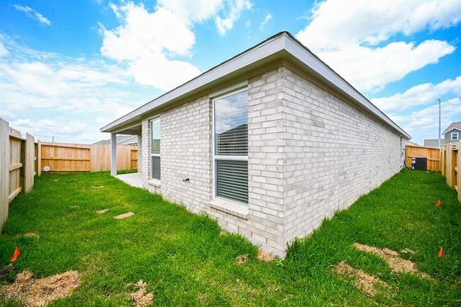 Building Photo - 26811 Tree Mallow Dr