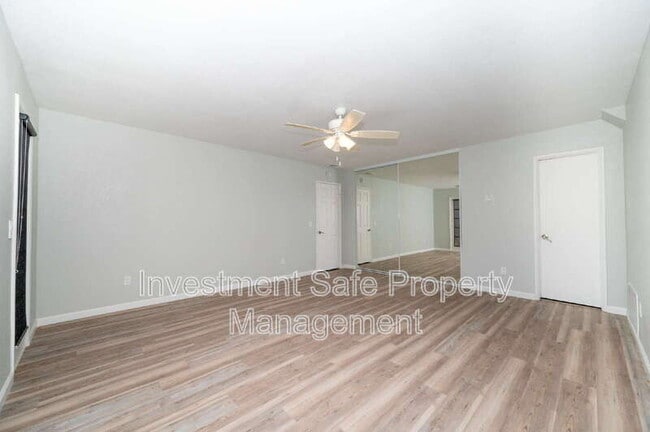 Building Photo - 9997 Javelin Way