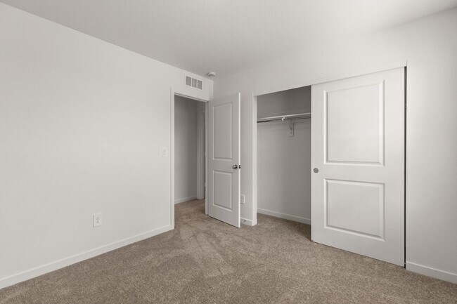 Building Photo - 6155 Drum Pl