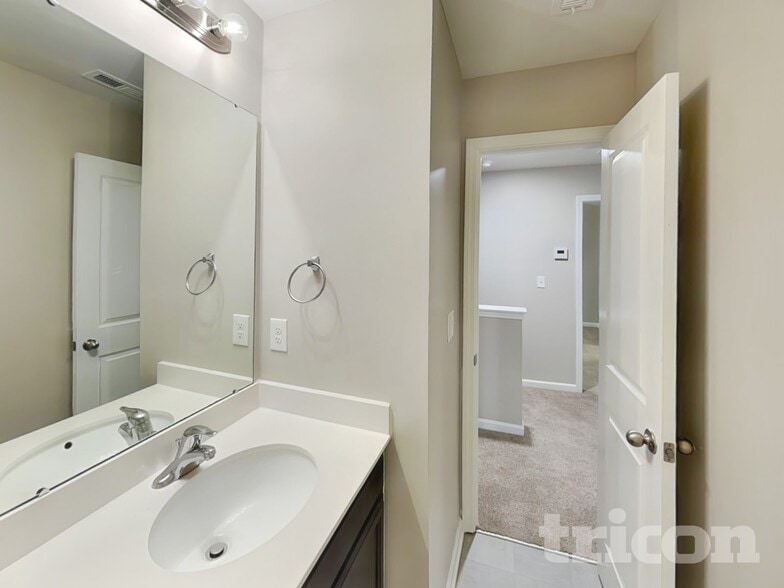 Building Photo - 2688 Mcintosh St