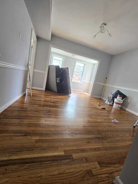 Building Photo - 528 Magnolia Ave