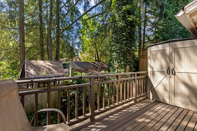 Building Photo - 1414 NE 151st St