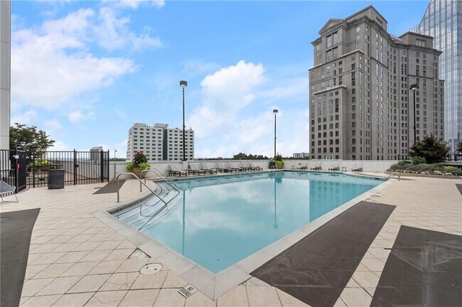 Building Photo - 3324 Peachtree Rd NE