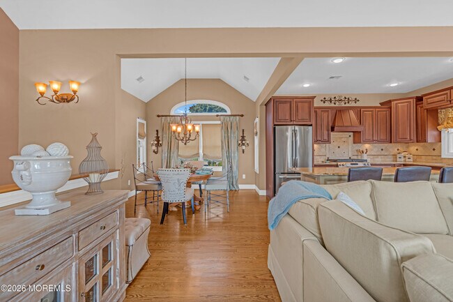 Building Photo - 11 Luppatatong Ave