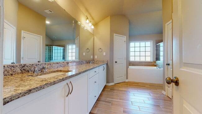 Building Photo - 4204 Shallow Creek Ct