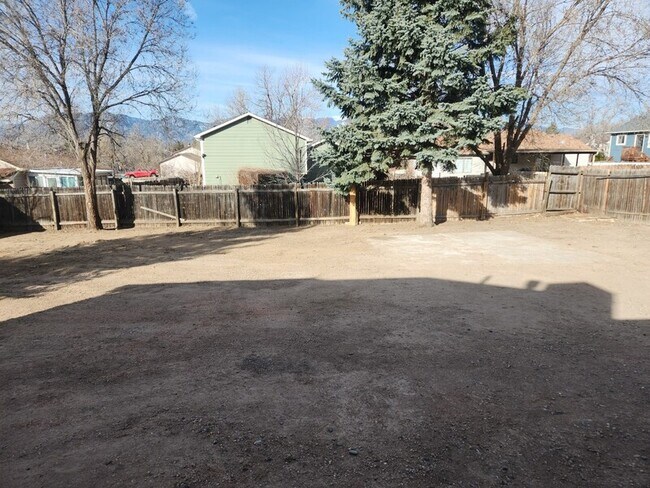 Building Photo - 2150 Eddington Way