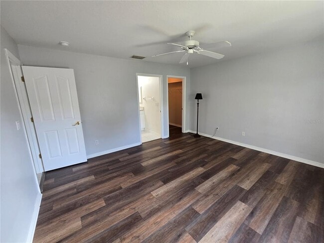 Building Photo - 3255 Mayflower Terrace