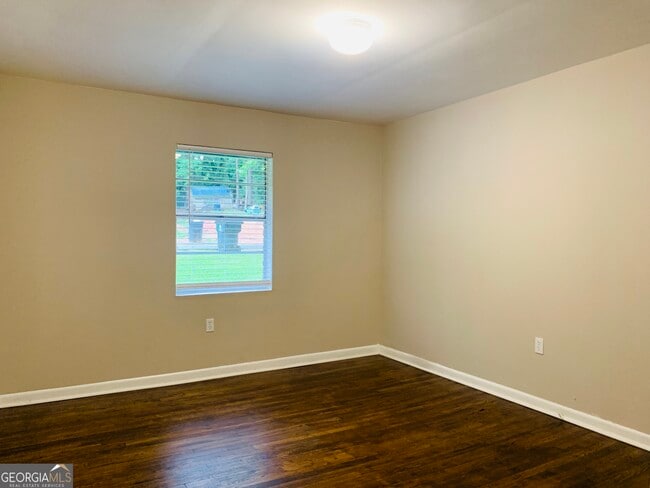 Building Photo - 6330 Raymond Terrace