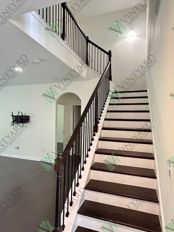 Building Photo - 4510 Sandy Creek Dr