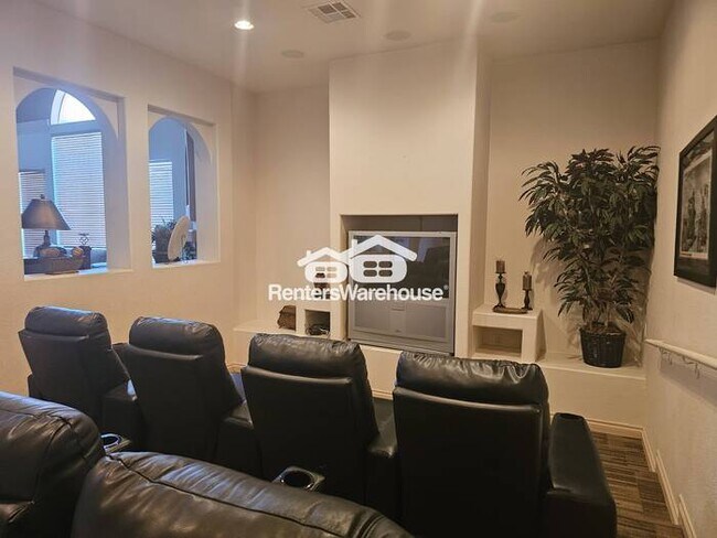 Building Photo - Beautiful 1-bedroom, 1-bathroom condo