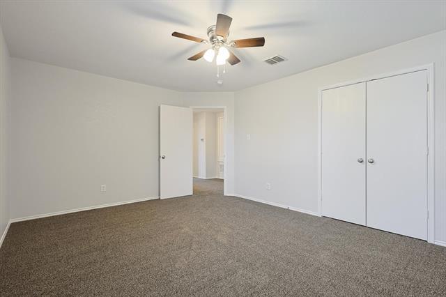Building Photo - 8320 Seven Oaks Ln