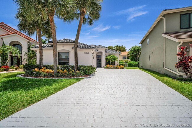 Building Photo - 10852 La Salinas Cir