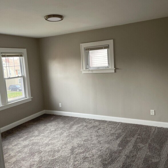 Building Photo - 3916 Orchard Rd