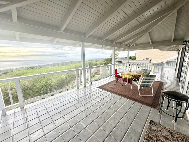 Building Photo - Stunning Ocean View 4/4 Home in Highly Desirable Neighborhood