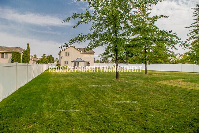 Building Photo - 7005 N Joanna Dr