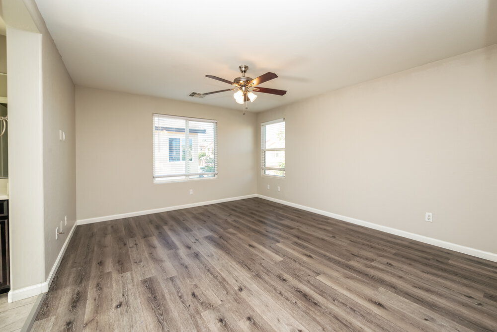 Building Photo - 9353 W Pearblossom Sky Ave
