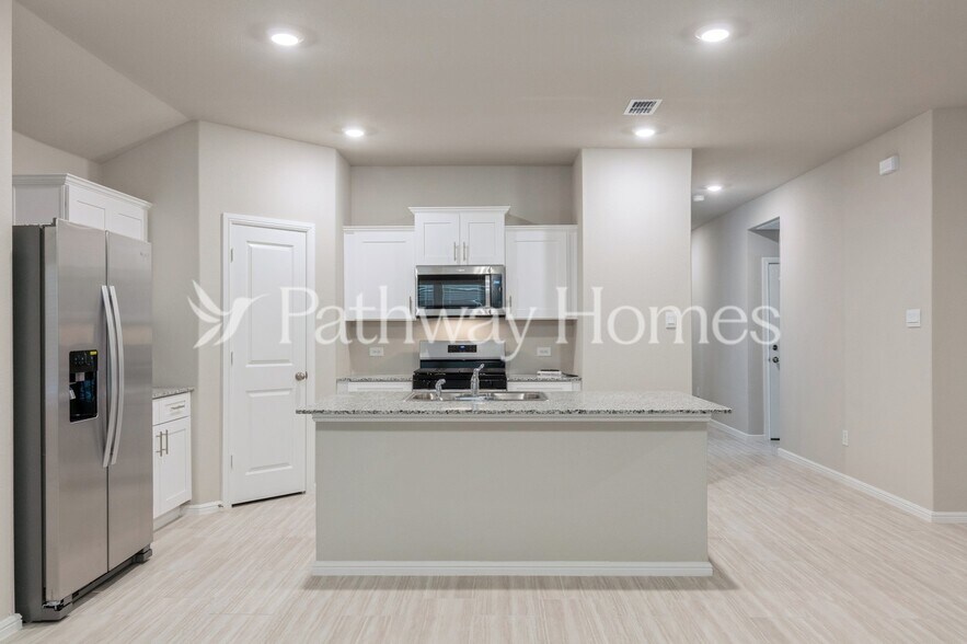 Building Photo - 9468 Mint Hill Dr