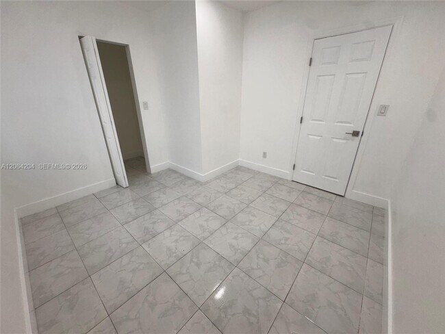 Building Photo - 2416 NW 88th St