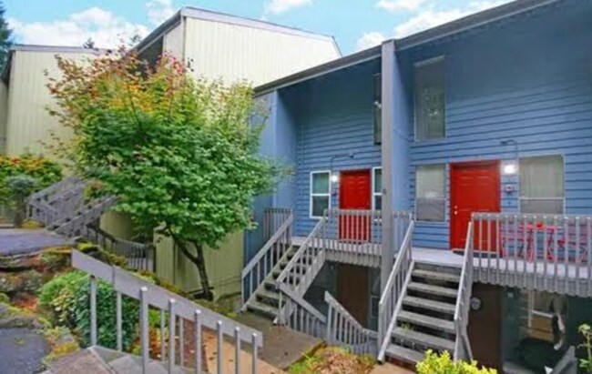 Building Photo - Serene Park-Like Sanctuary | Large Updated Townhome with Wooded Views, 3 bathrooms and 2 large be...