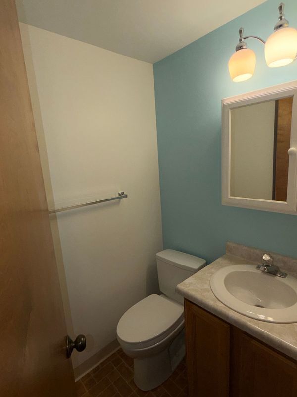 Building Photo - 142 Northwood Dr