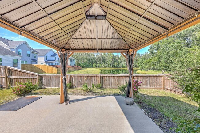 Building Photo - 132 McClellan Way