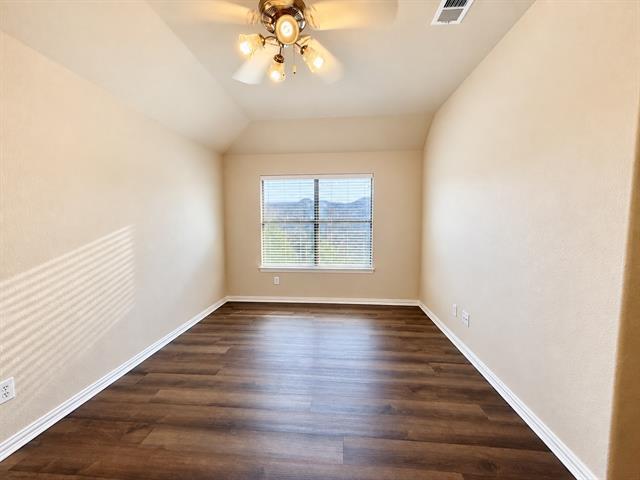 Building Photo - 1572 Barksdale Dr
