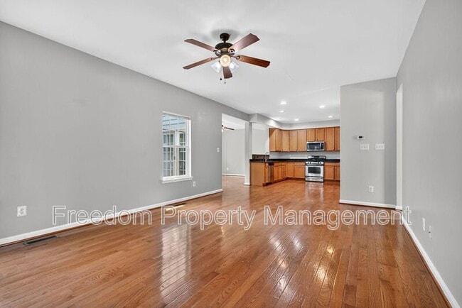 Building Photo - 7629 Hamelin Ln