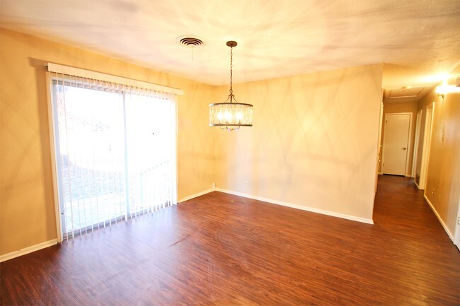 Building Photo - 7917 Hermitage Dr