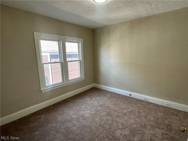 Building Photo - 3342 Desota Ave