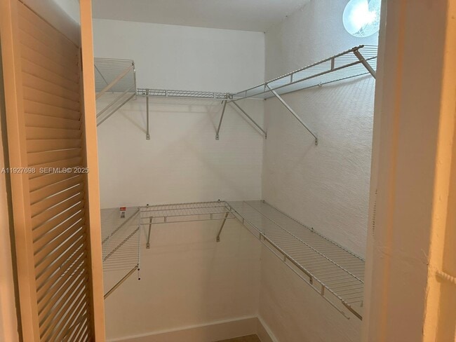 Building Photo - 7071 SW 4th St