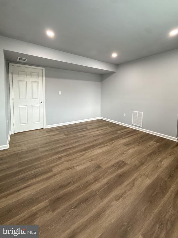 Building Photo - 3036 Virginia Dare Ct