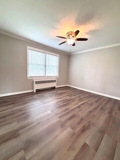 Building Photo - 1700 Roslyn Dr