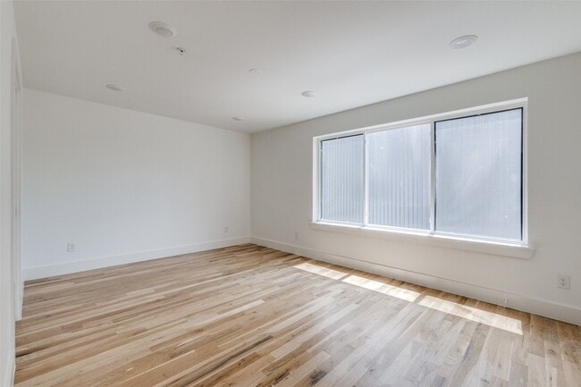 Building Photo - 1612 Grigsby Ave