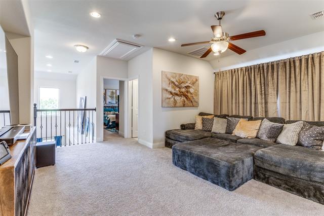 Building Photo - 4004 Oyster Creek Ct