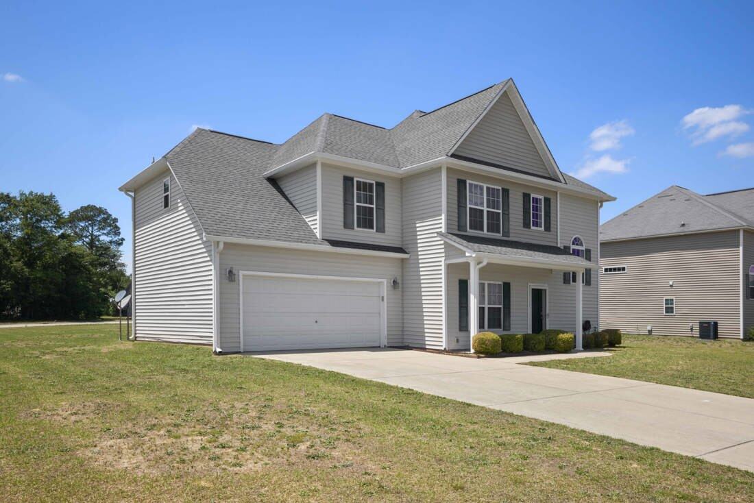 Building Photo - 121 Feathers Ln