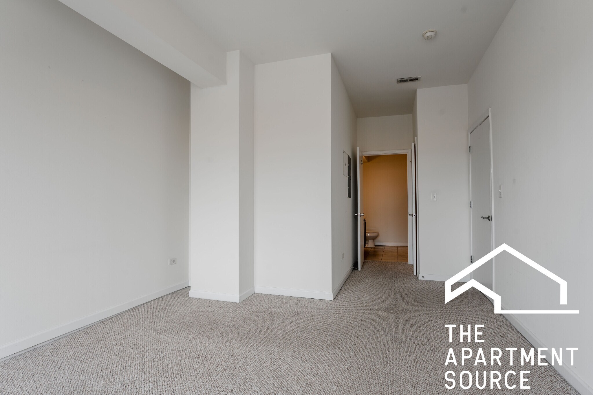 Building Photo - 4217 W Irving Park Rd